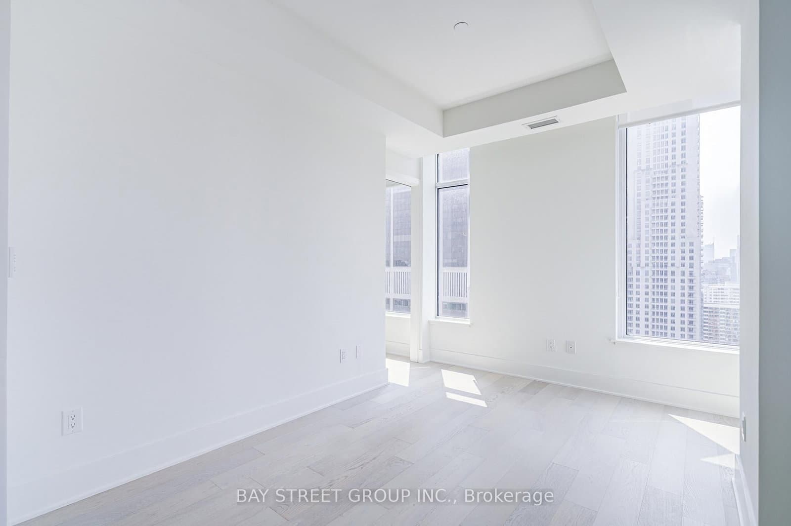 11 Yorkville Avenue, Unit 2312 thumbnail 21