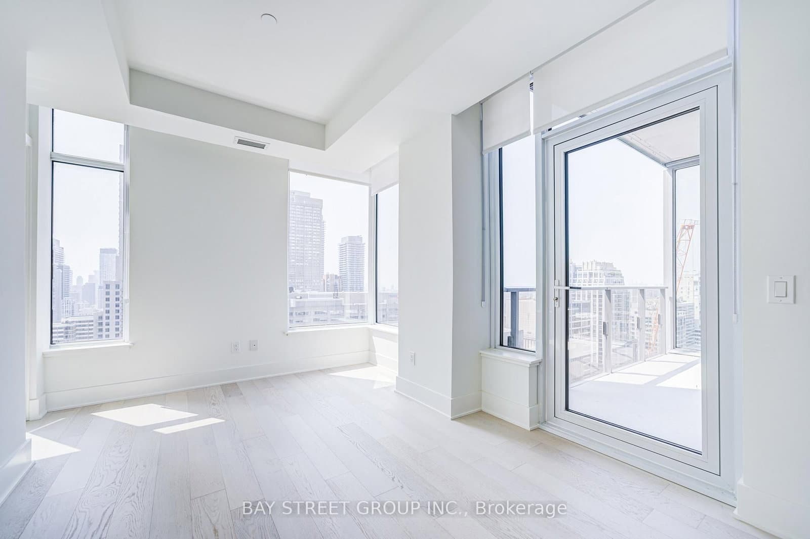 11 Yorkville Avenue, Unit 2312 thumbnail 23