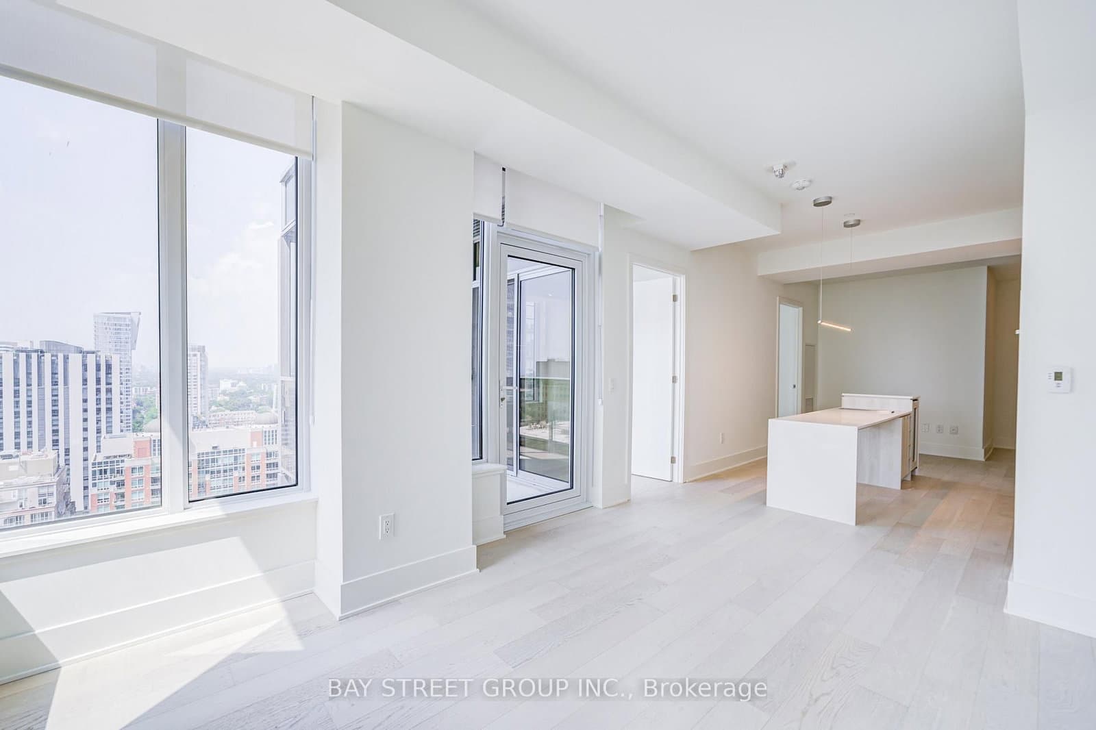 11 Yorkville Avenue, Unit 2312 thumbnail 25