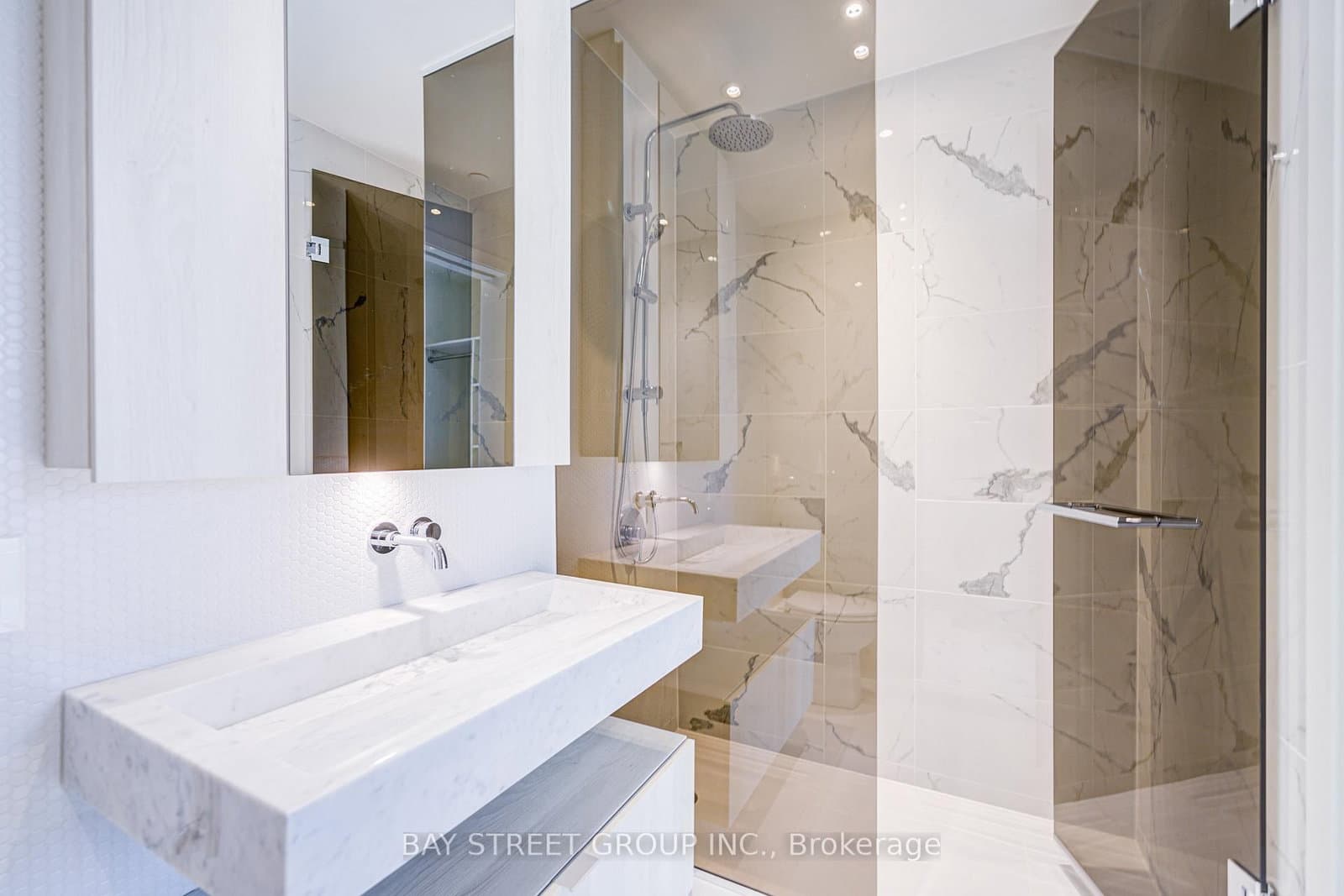 11 Yorkville Avenue, Unit 2312 thumbnail 42
