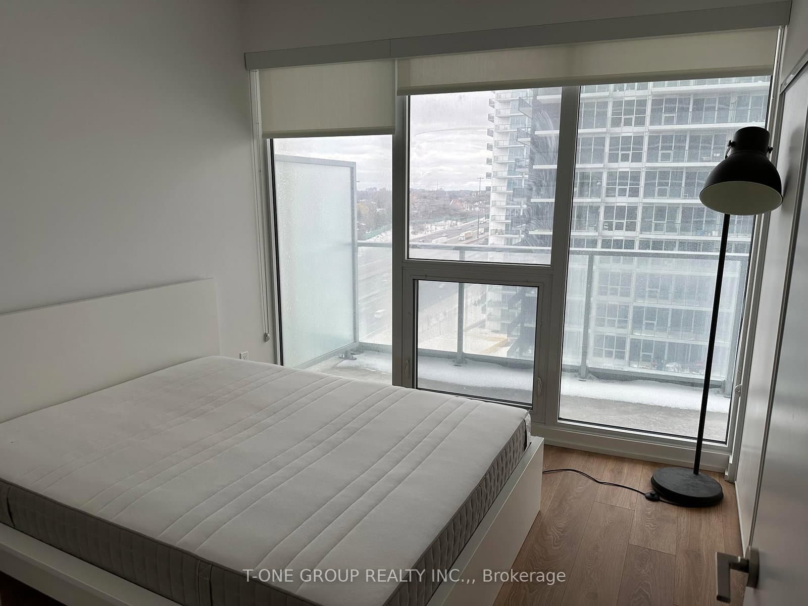 115 Mcmahon Drive, Unit 1501 thumbnail 4