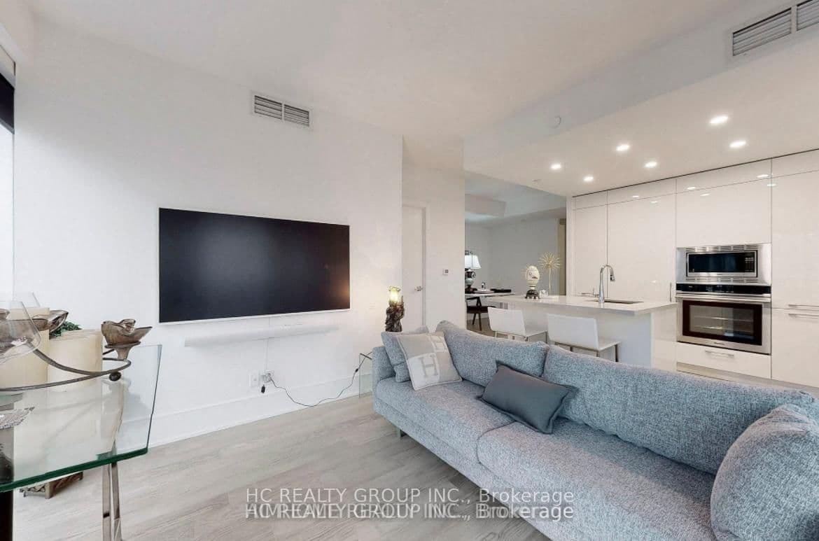 1 Gloucester Street, Unit 1816 thumbnail 6