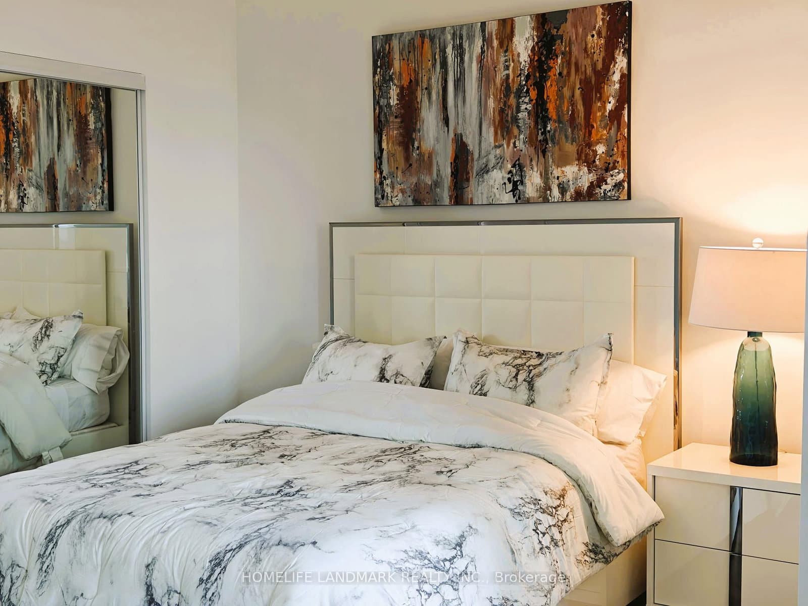 395 Bloor Street S, Unit 5501 thumbnail 13