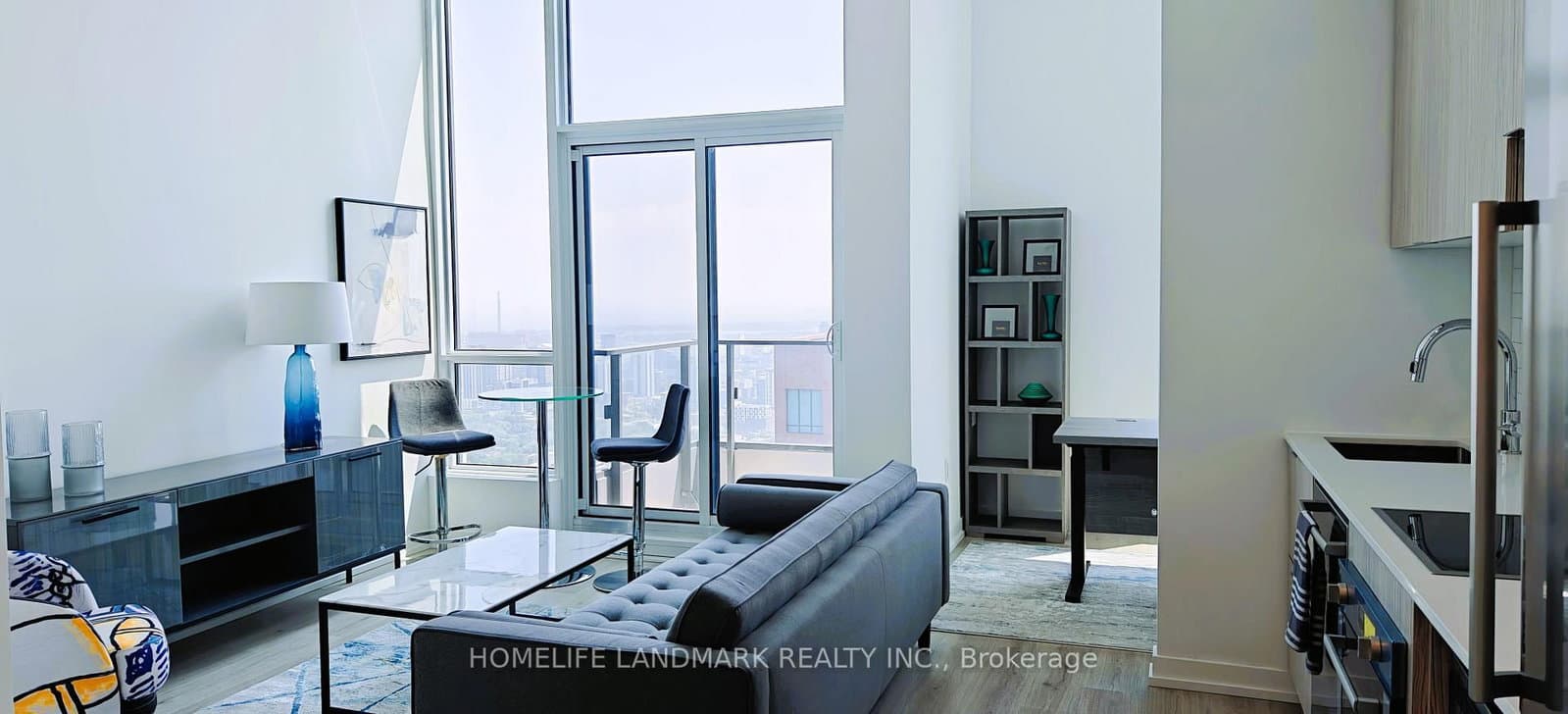 395 Bloor Street S, Unit 5501 thumbnail 3