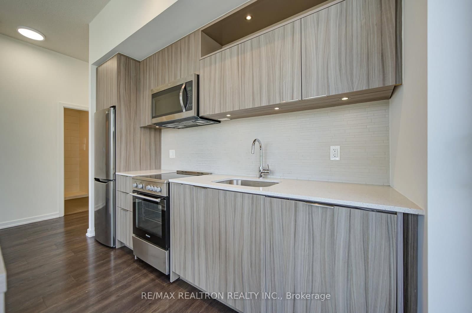 50 Forest Manor Road, Unit 311 thumbnail 10
