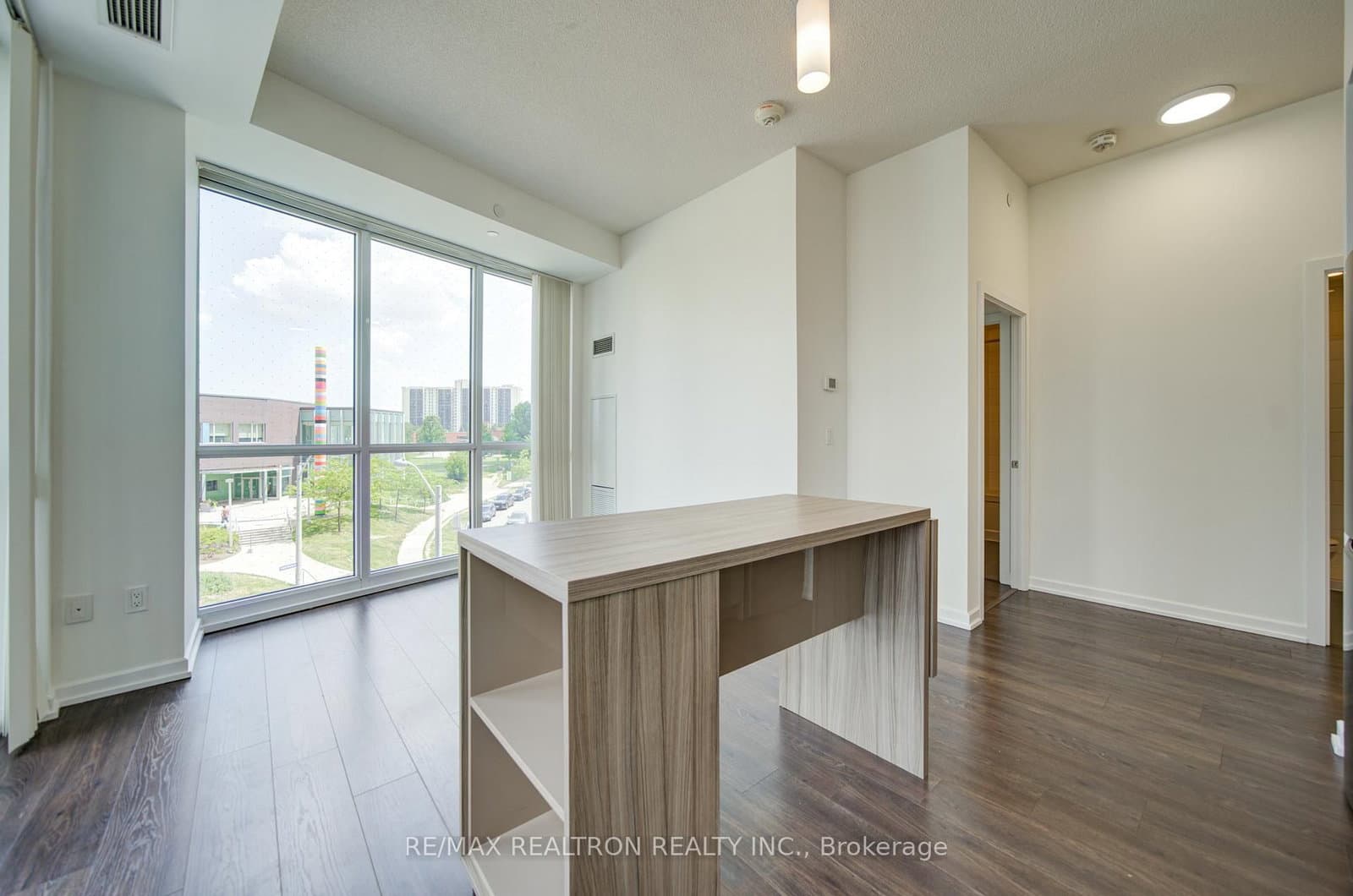 50 Forest Manor Road, Unit 311 thumbnail 11