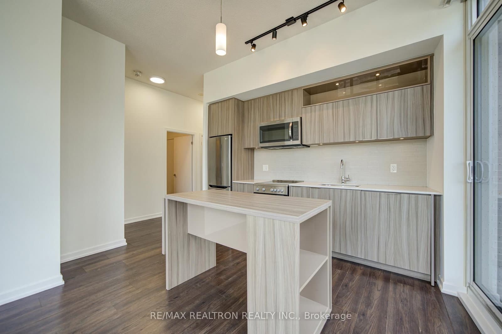 50 Forest Manor Road, Unit 311 thumbnail 14