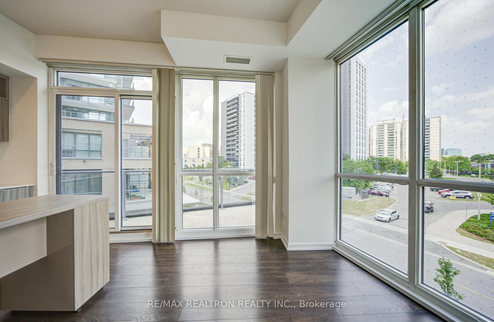 50 Forest Manor Road, Unit 311 thumbnail 19