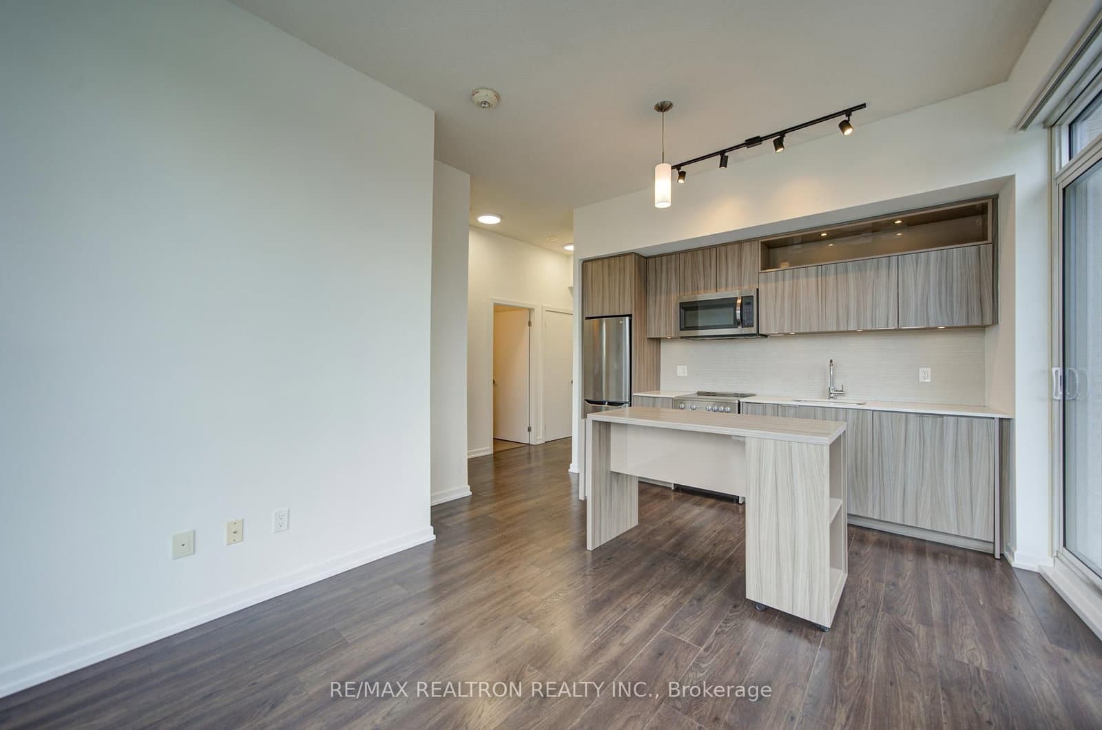 50 Forest Manor Road, Unit 311 thumbnail 20