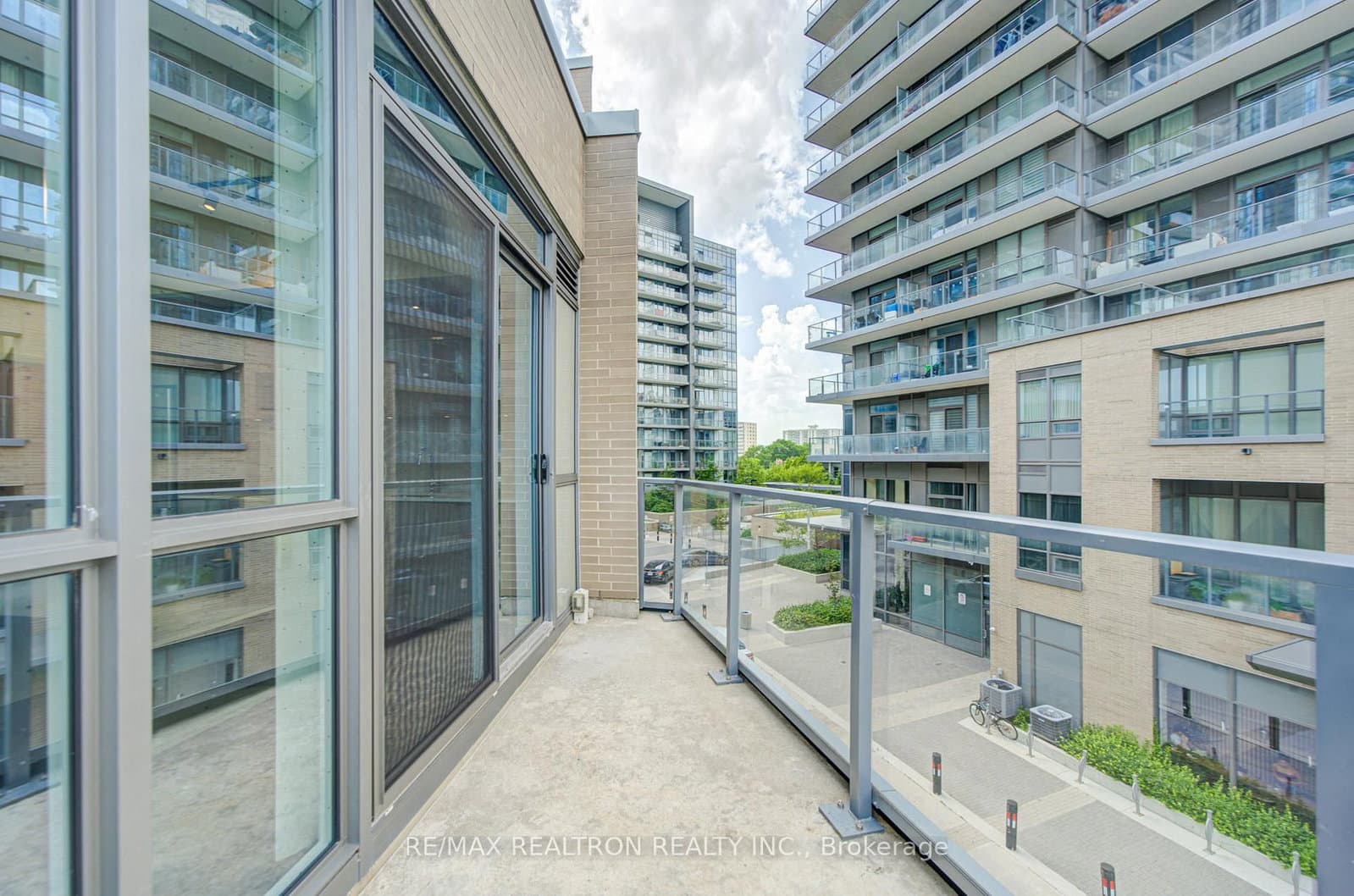 50 Forest Manor Road, Unit 311 thumbnail 37