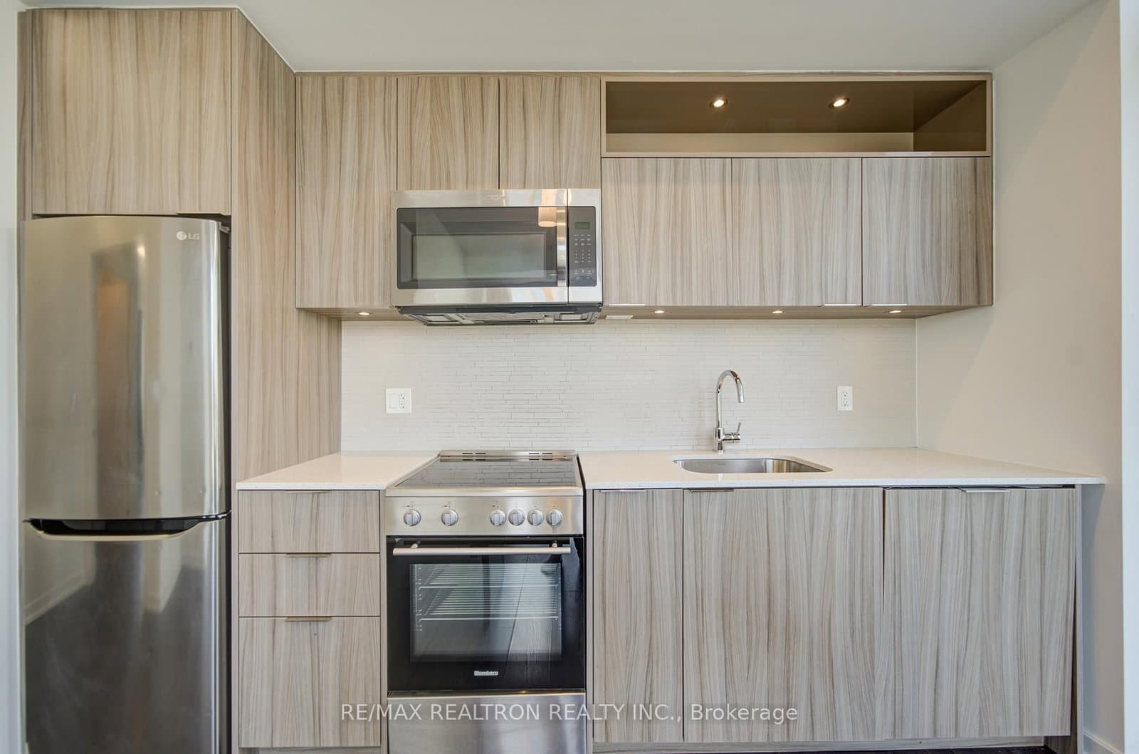 50 Forest Manor Road, Unit 311 thumbnail 9