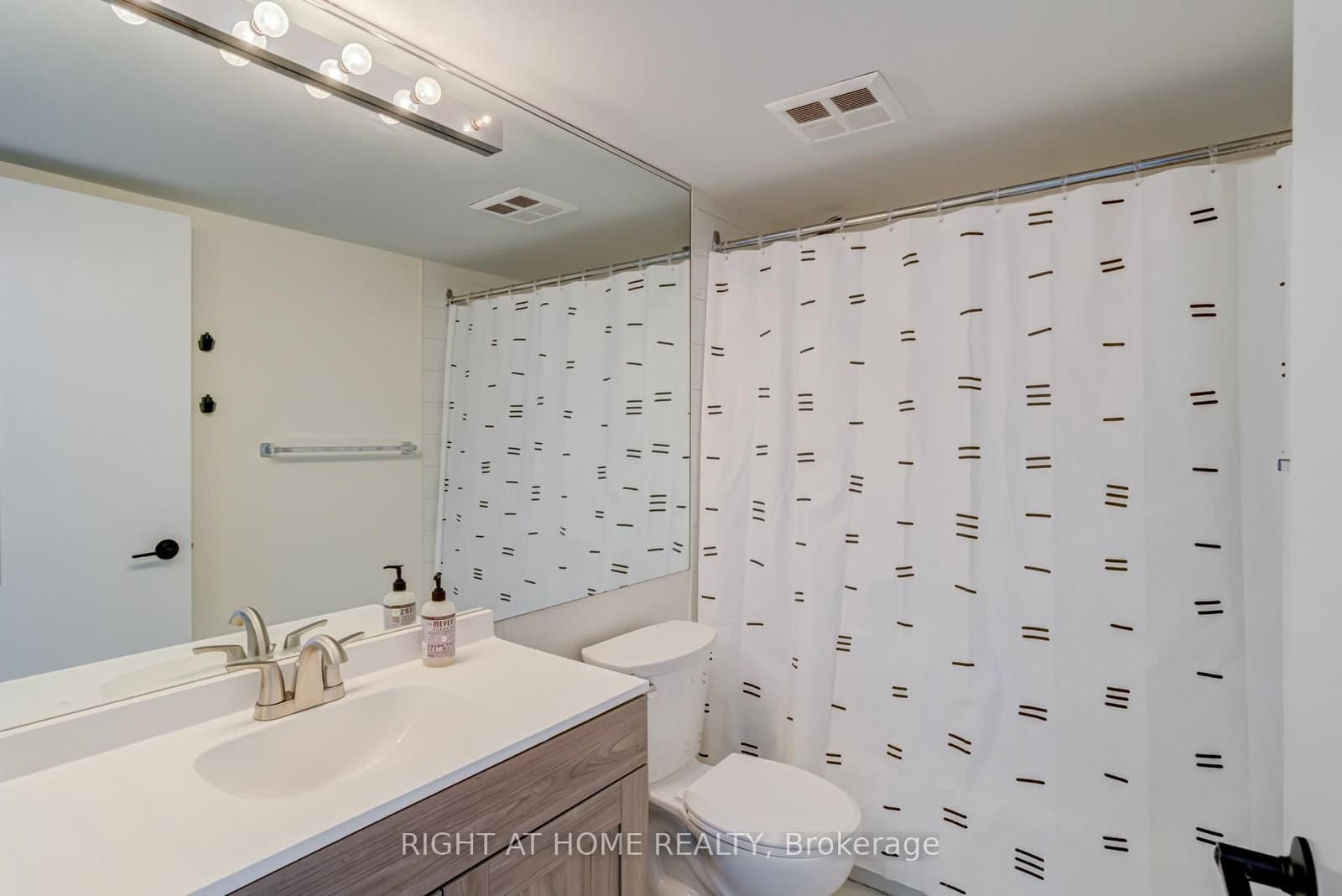 1101 Steeles Avenue W, Unit 411 thumbnail 38