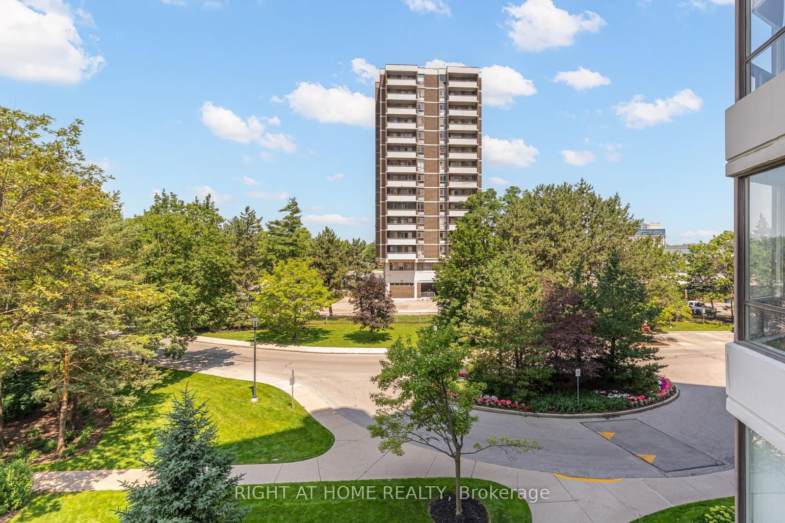 1101 Steeles Avenue W, Unit 411 thumbnail 44