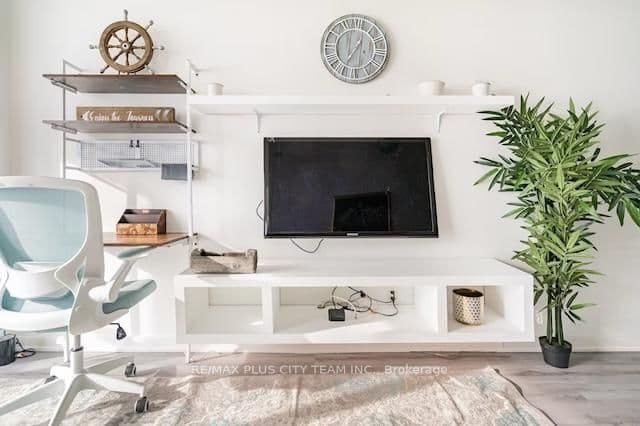 208 Queens Quay W, Unit 1608 thumbnail 16