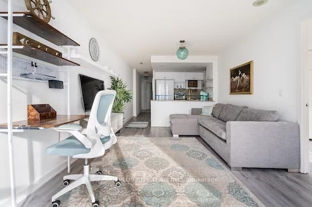 208 Queens Quay W, Unit 1608 thumbnail 2