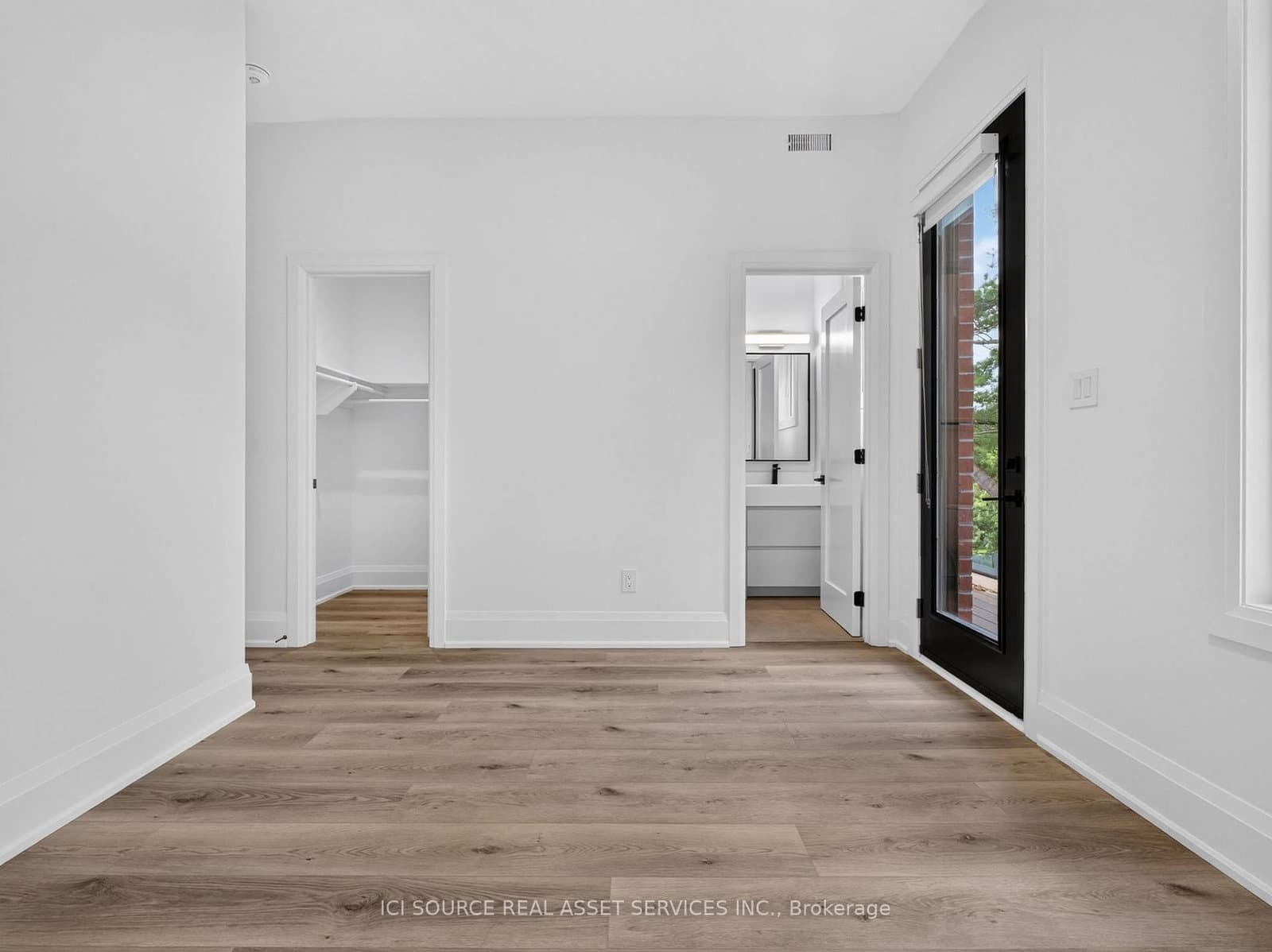 28 Norcross Road, Unit Unit 2 thumbnail 17