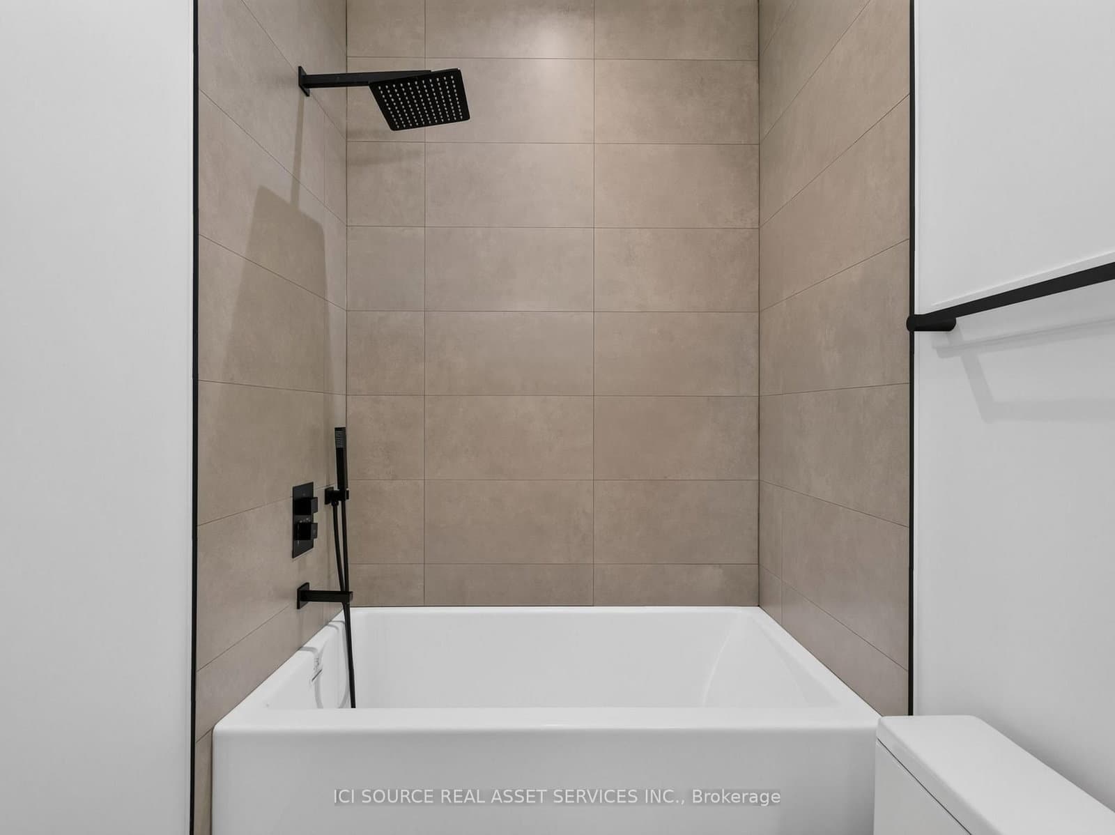 28 Norcross Road, Unit Unit 2 thumbnail 20