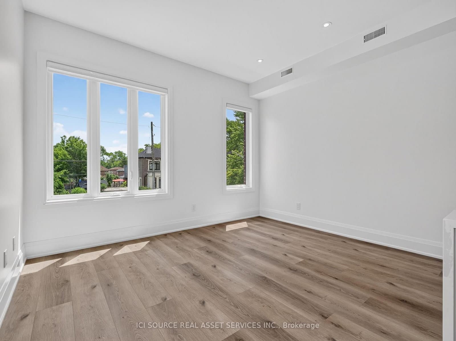 28 Norcross Road, Unit Unit 2 thumbnail 6
