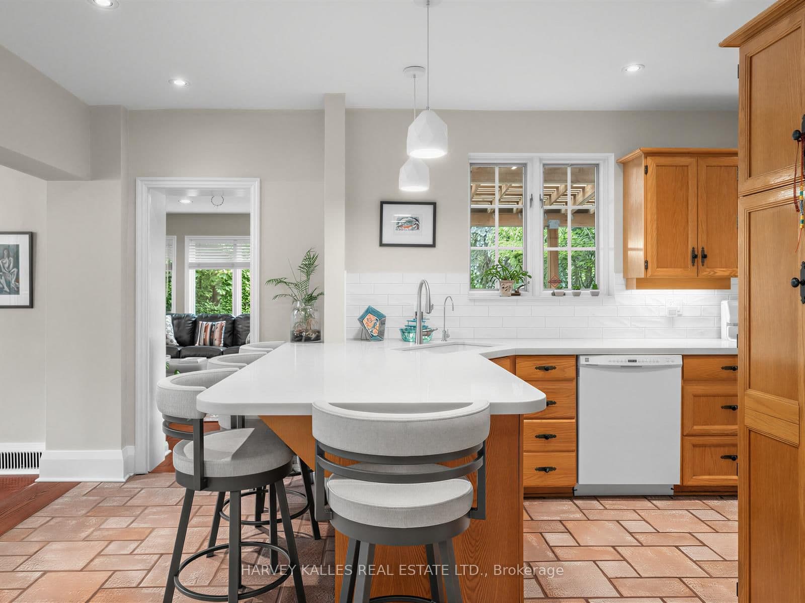 287 St. Leonard's Avenue thumbnail 15