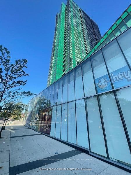 4750 Yonge Street, Unit 123 thumbnail 3