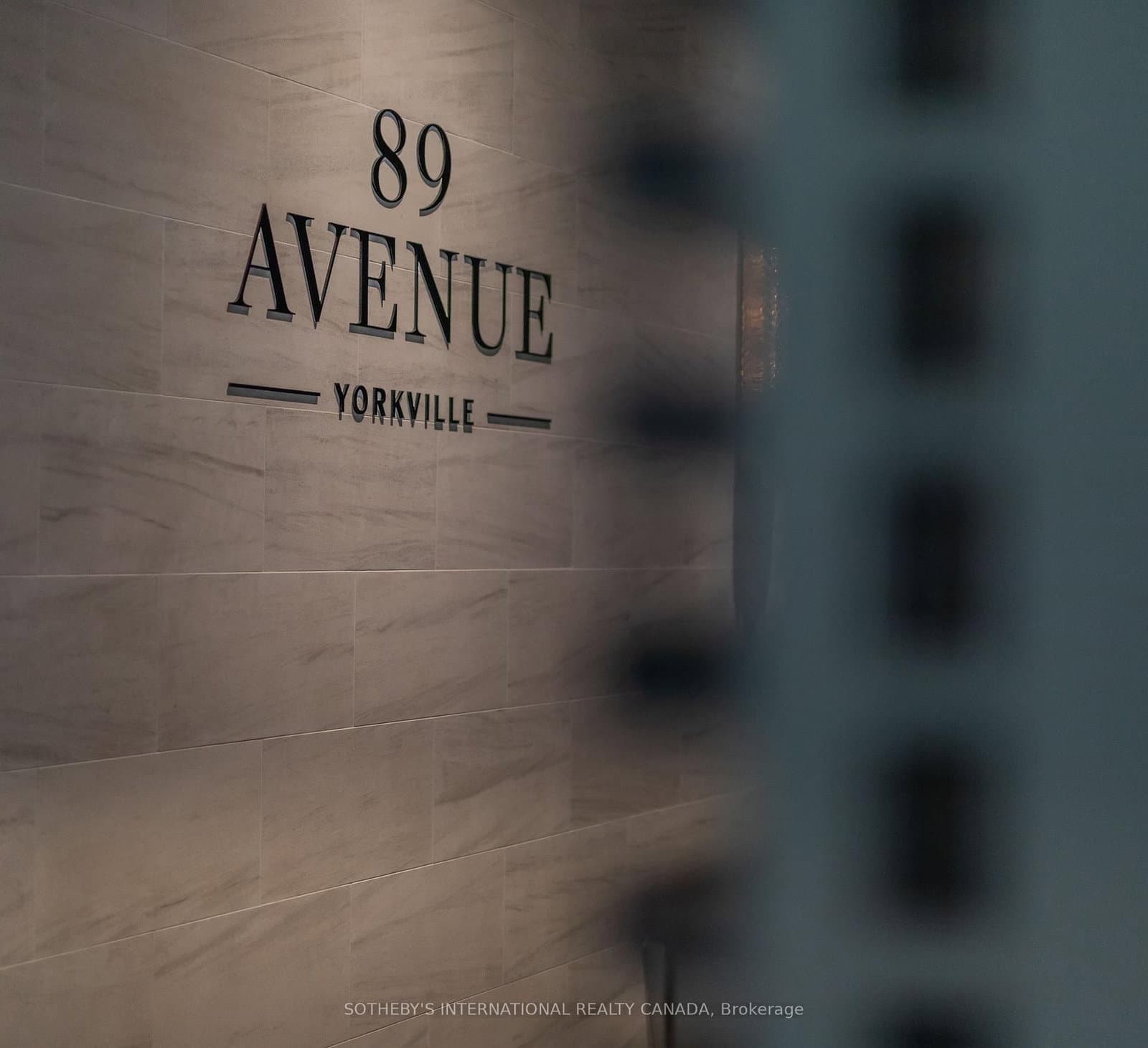 89 Avenue Road, Unit 1102 thumbnail 2