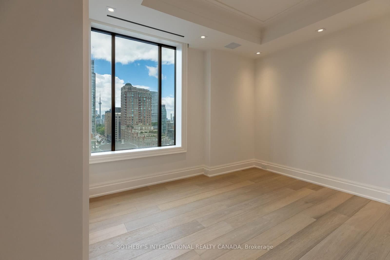 89 Avenue Road, Unit 1102 thumbnail 31
