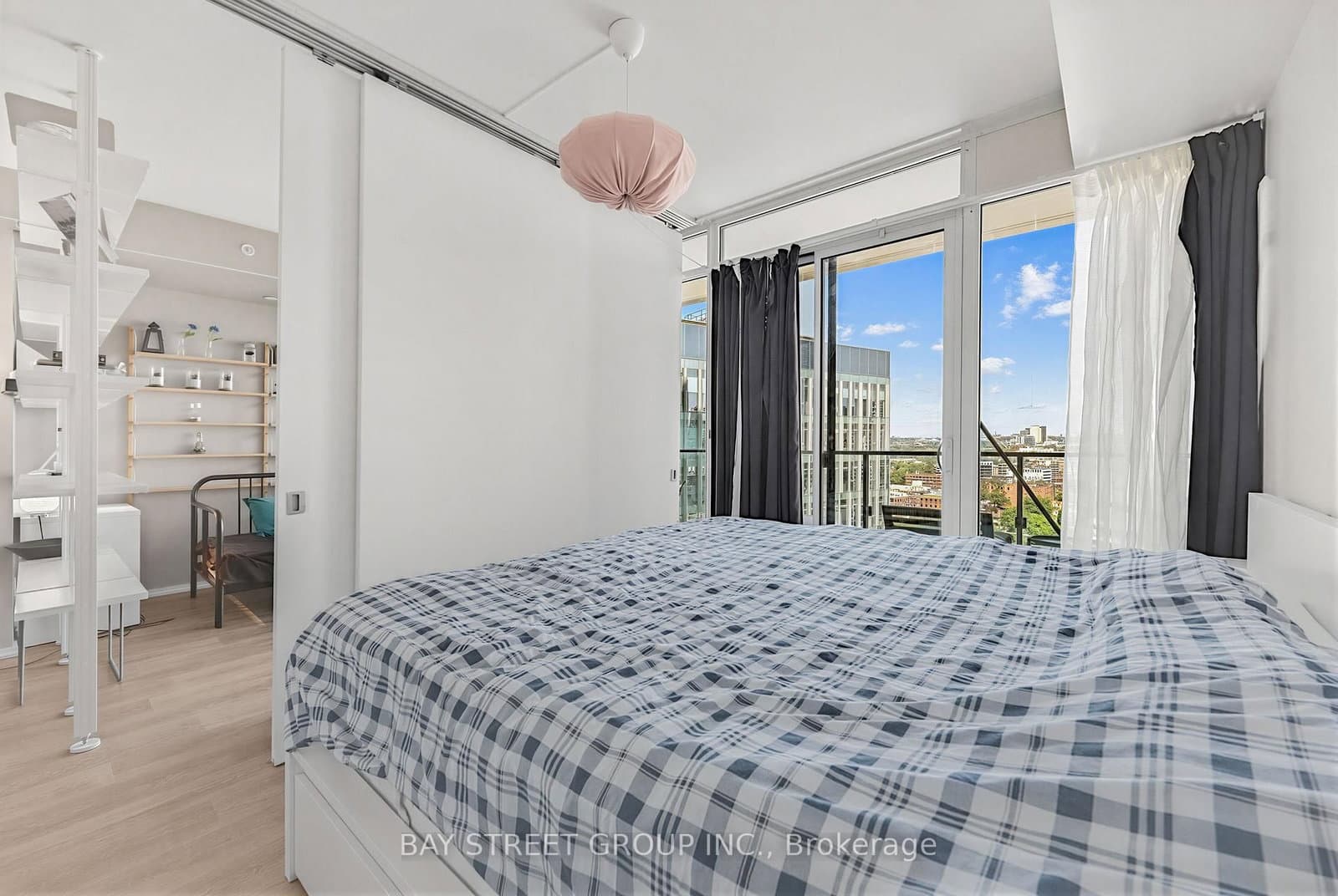 125 Peter Street, Unit 1803 thumbnail 17