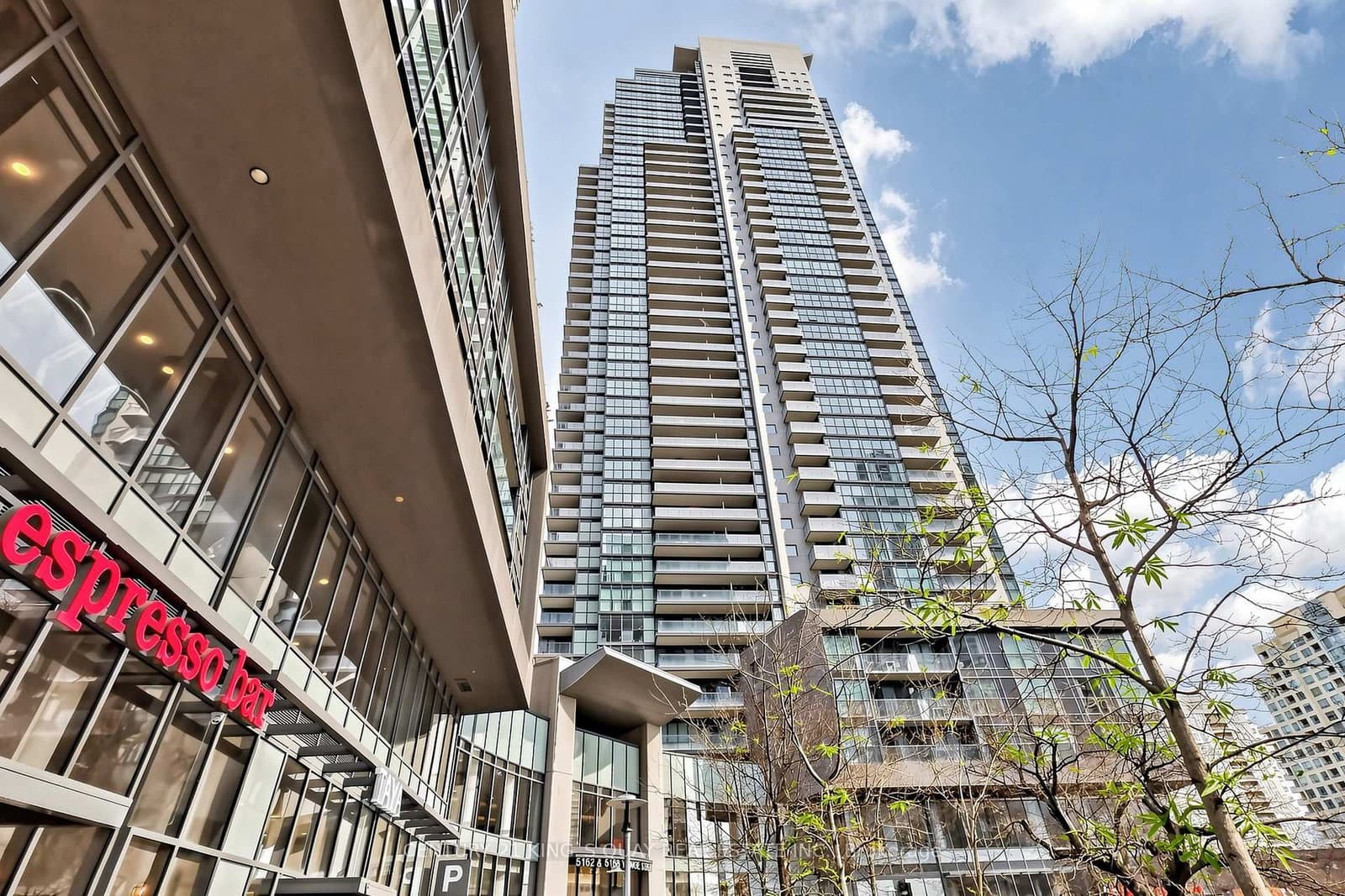 5168 Yonge Street, Unit LPH101 thumbnail 4