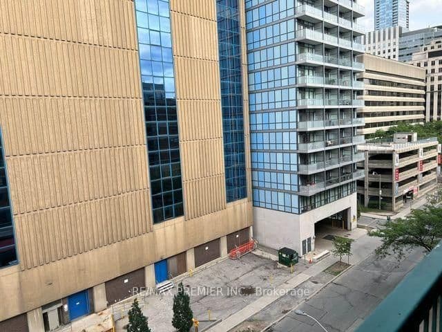80 St Patrick Street, Unit 718 thumbnail 7