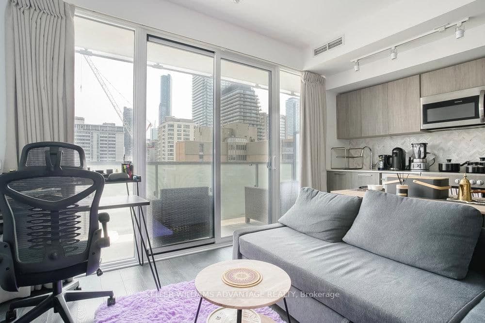28 Wellesley Street E, Unit 603 thumbnail 16