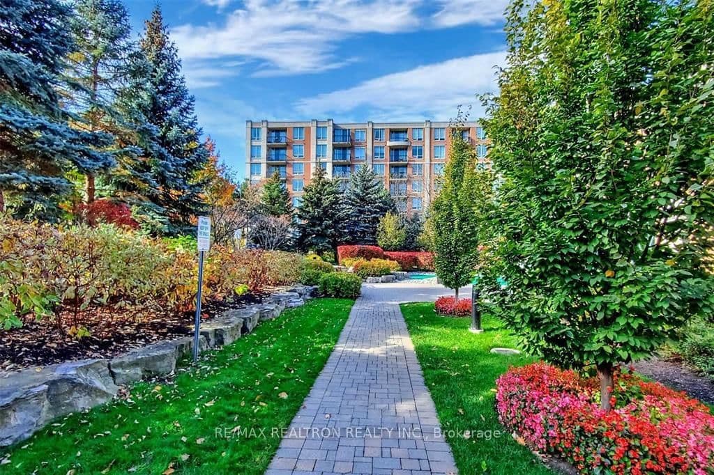 18 William Carson Crescent, Unit 211 thumbnail 24