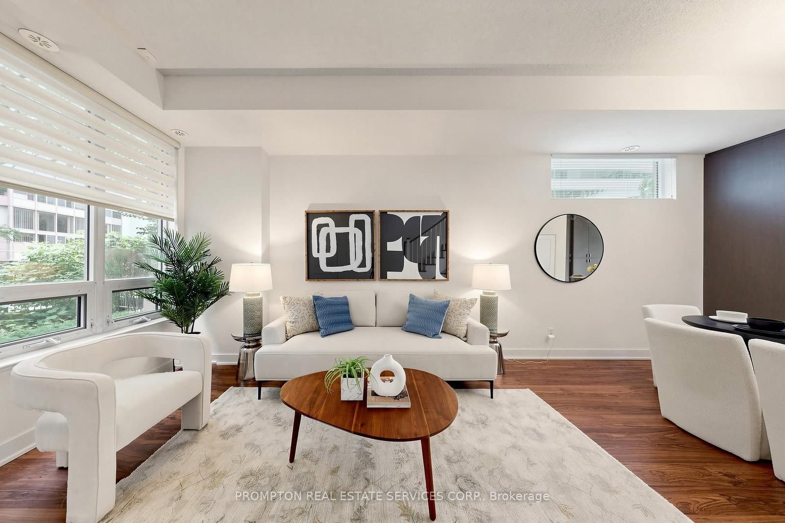 88 Sheppard Avenue E, Unit Th17