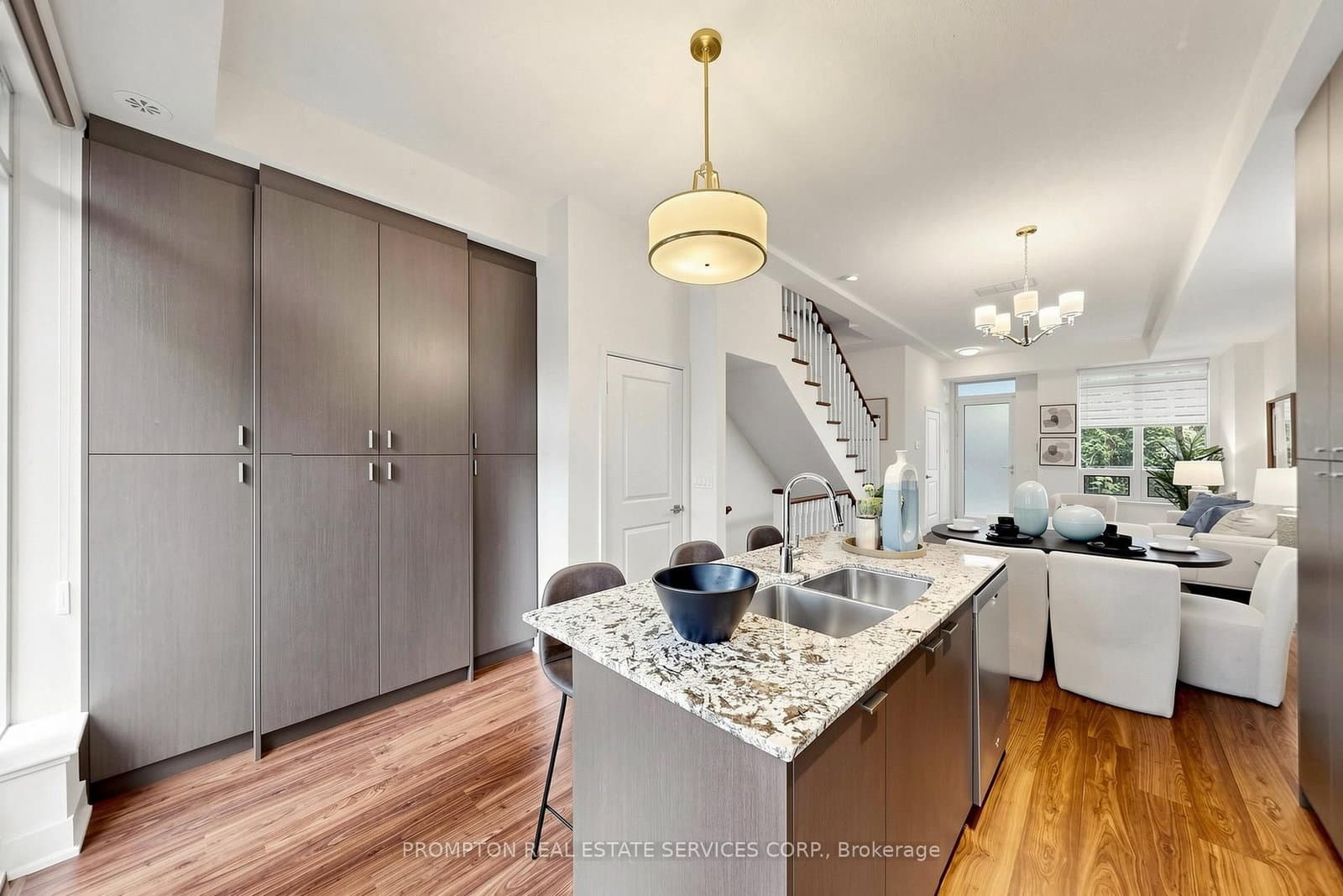 88 Sheppard Avenue E, Unit Th17 thumbnail 14