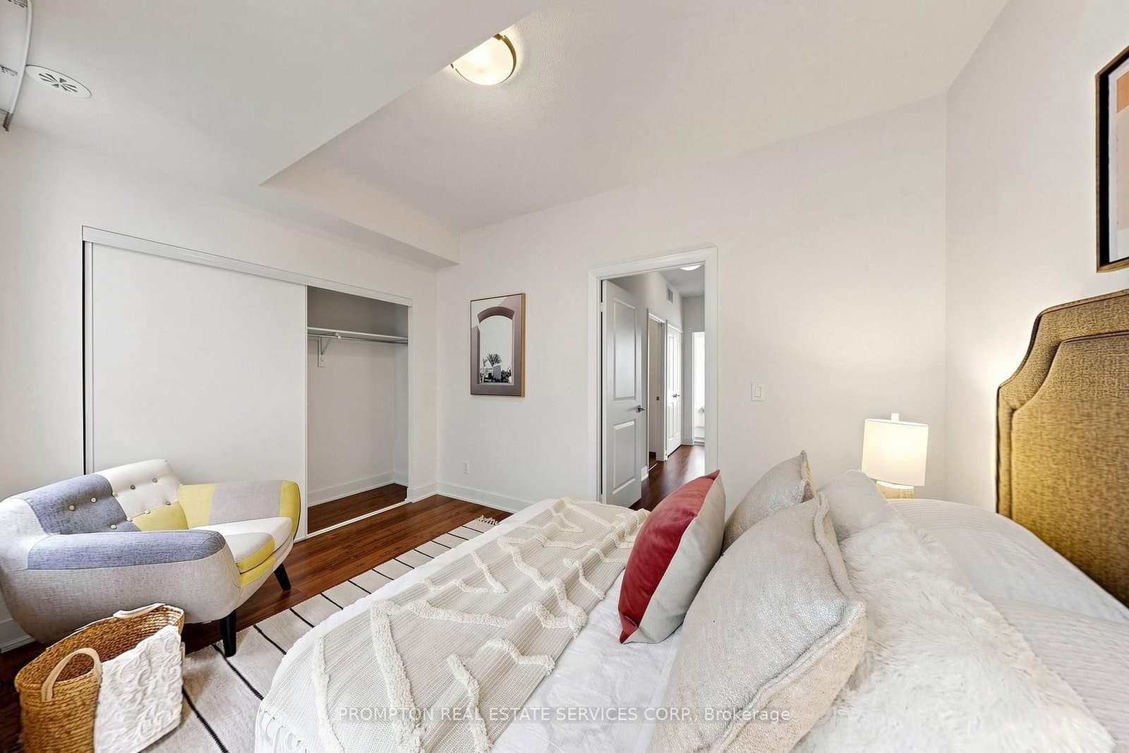 88 Sheppard Avenue E, Unit Th17 thumbnail 22
