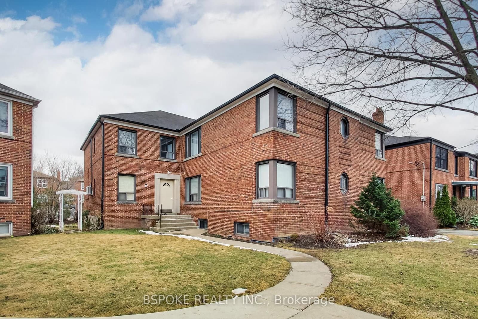 7 Warwick Avenue, Unit 3 thumbnail 2