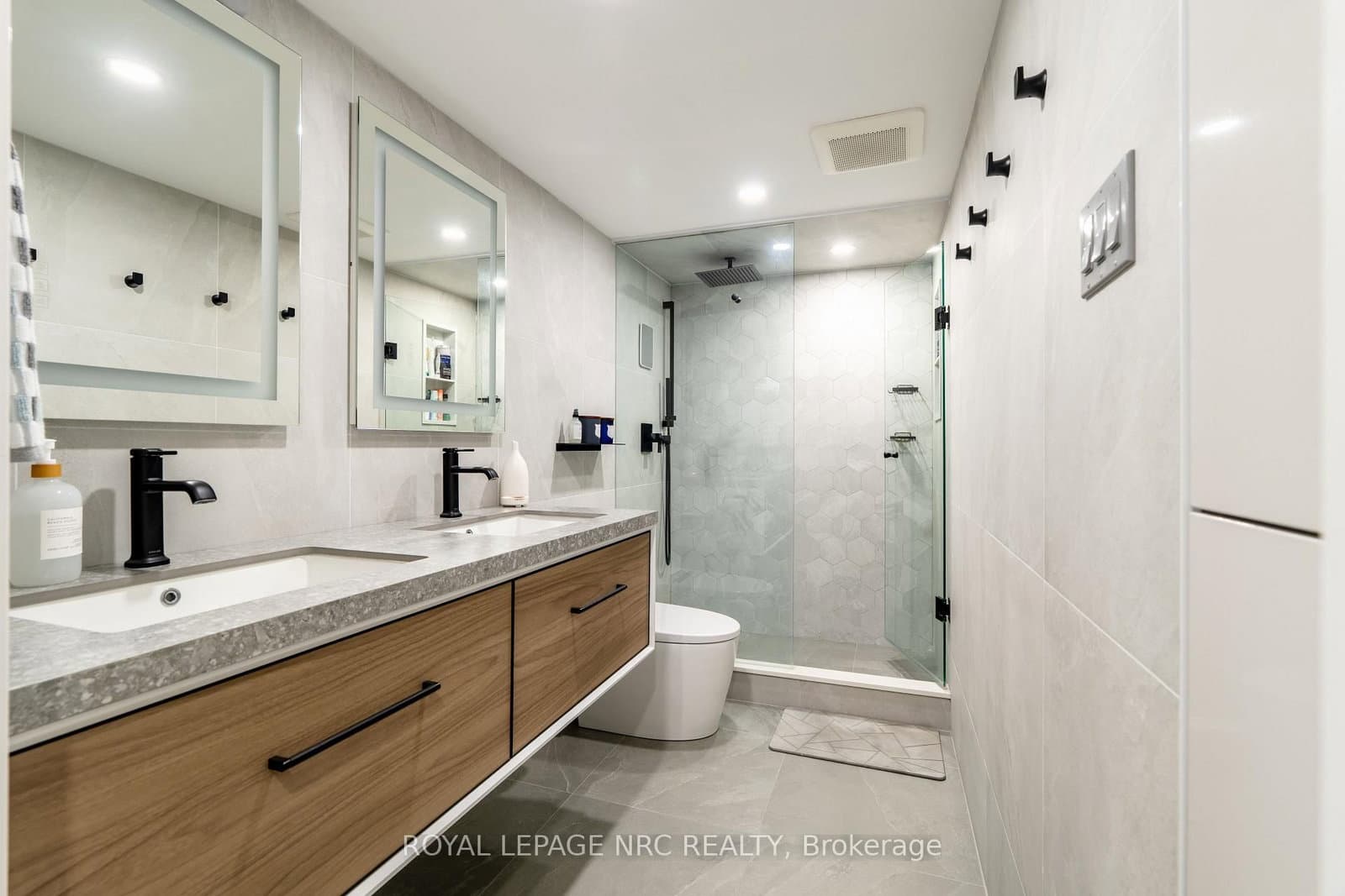 30 Church Street, Unit 506 thumbnail 19