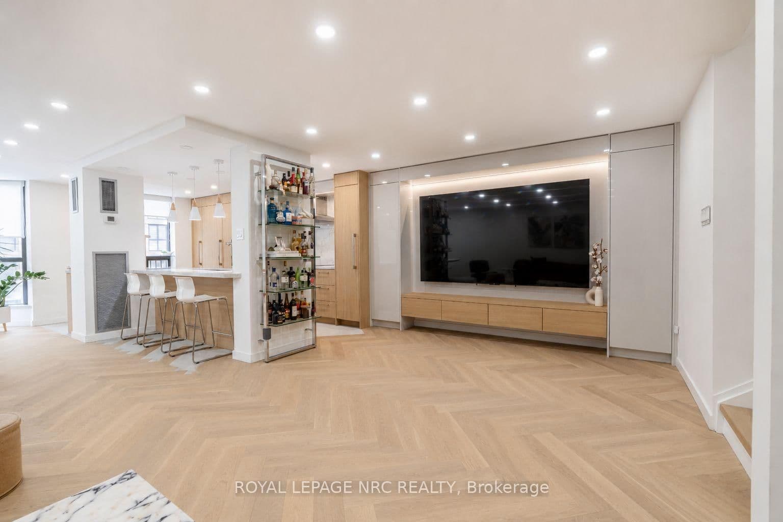30 Church Street, Unit 506 thumbnail 2