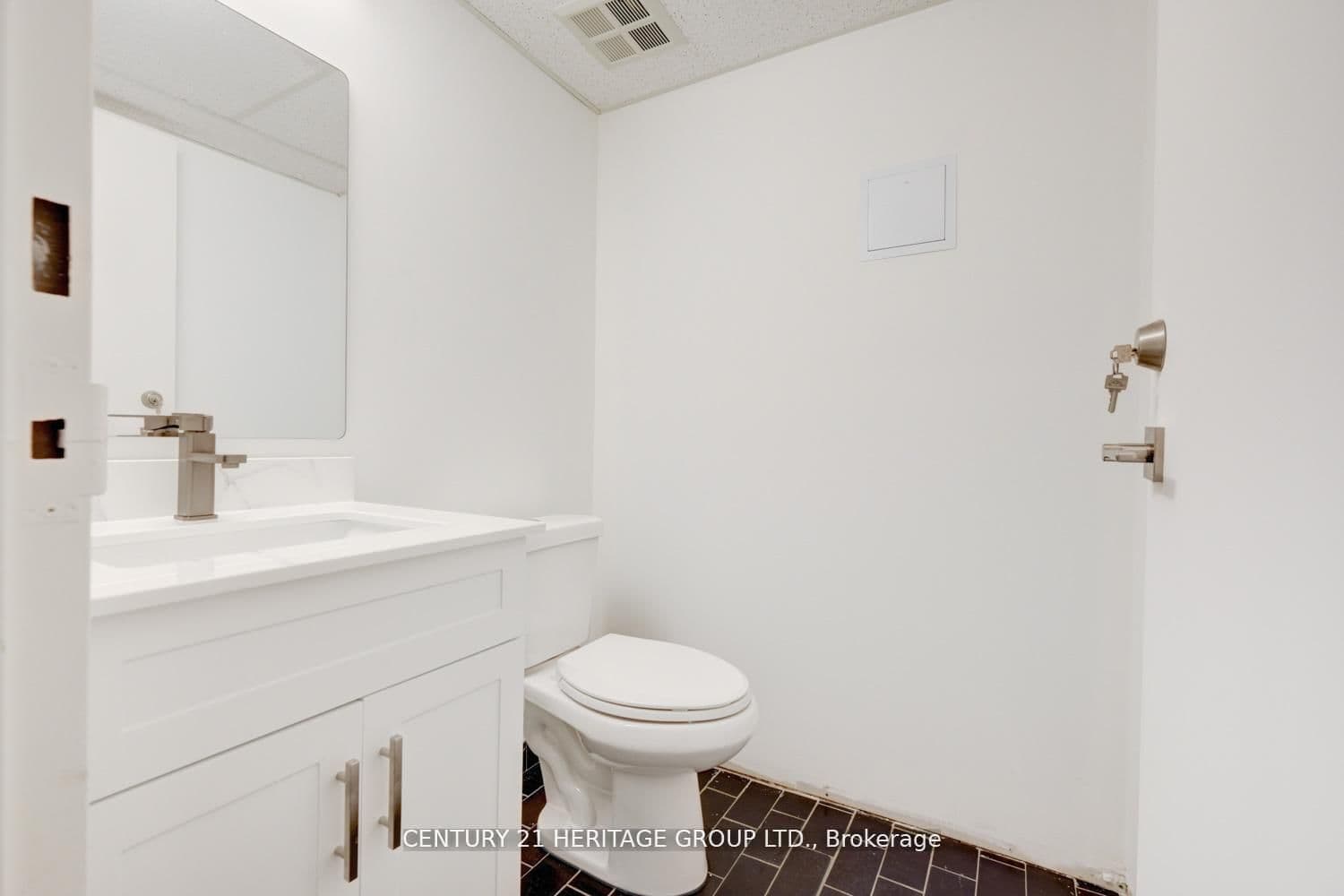 2900 Yonge Street, Unit 101 thumbnail 10