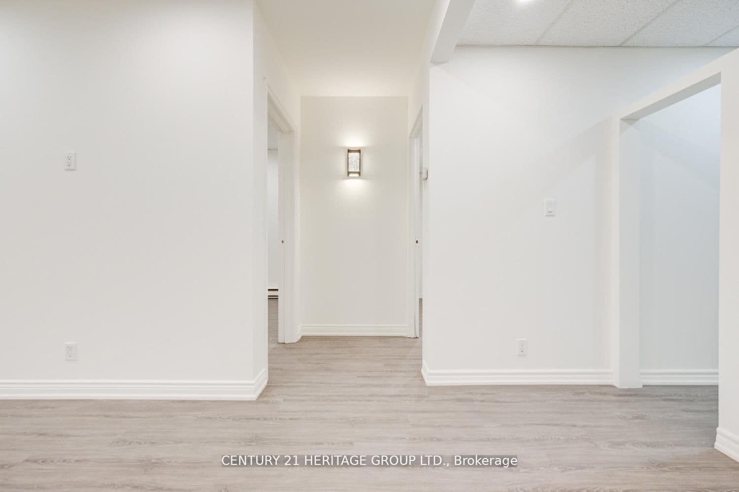 2900 Yonge Street, Unit 101 thumbnail 17