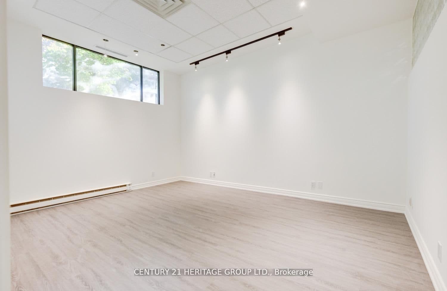 2900 Yonge Street, Unit 101 thumbnail 22