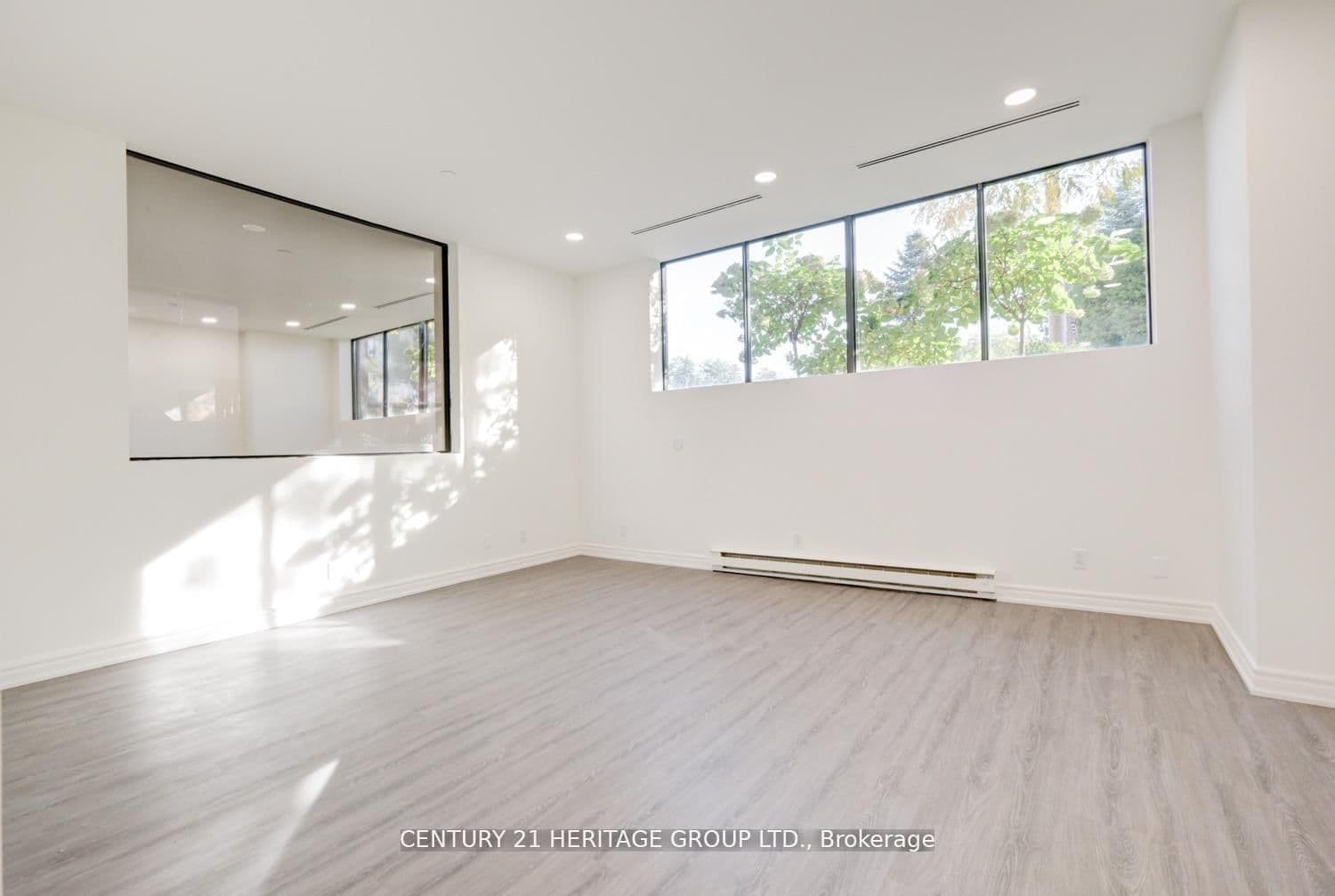 2900 Yonge Street, Unit 101 thumbnail 32
