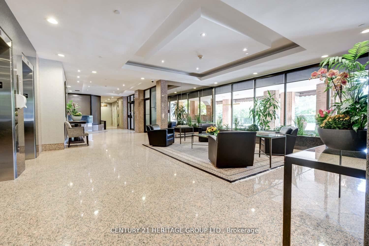 2900 Yonge Street, Unit 101 thumbnail 43
