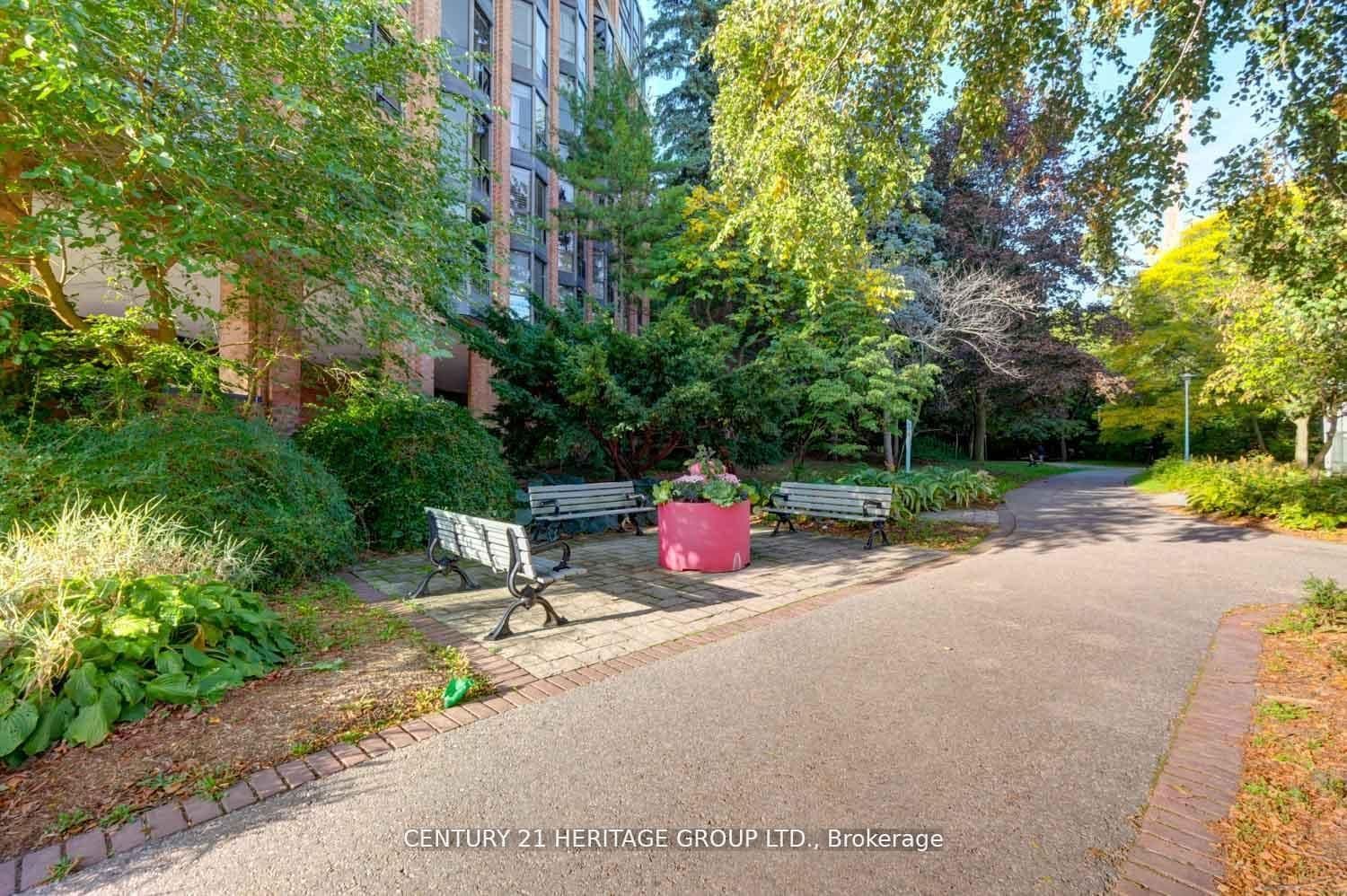 2900 Yonge Street, Unit 101 thumbnail 47