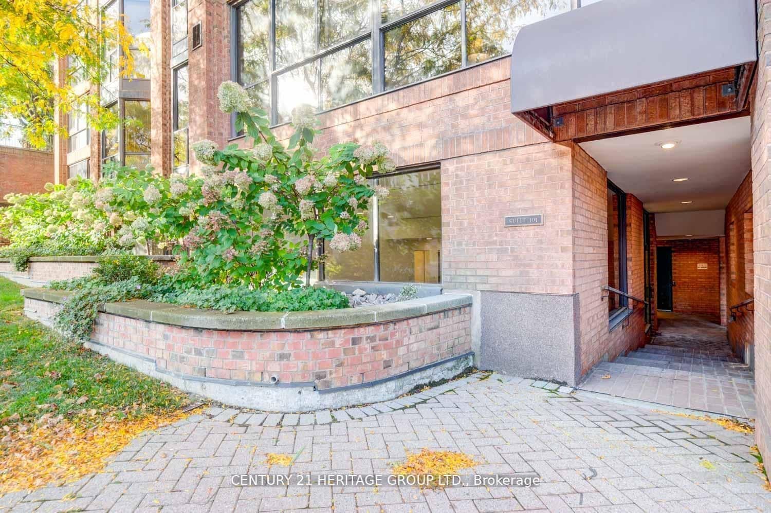 2900 Yonge Street, Unit 101 thumbnail 48