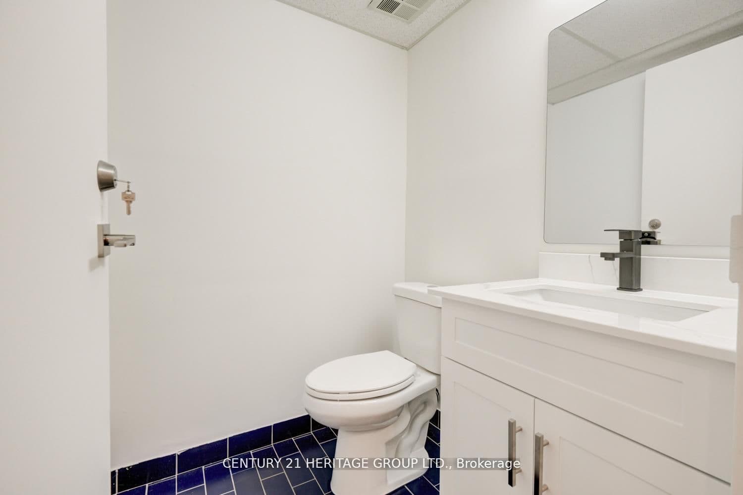 2900 Yonge Street, Unit 101 thumbnail 9