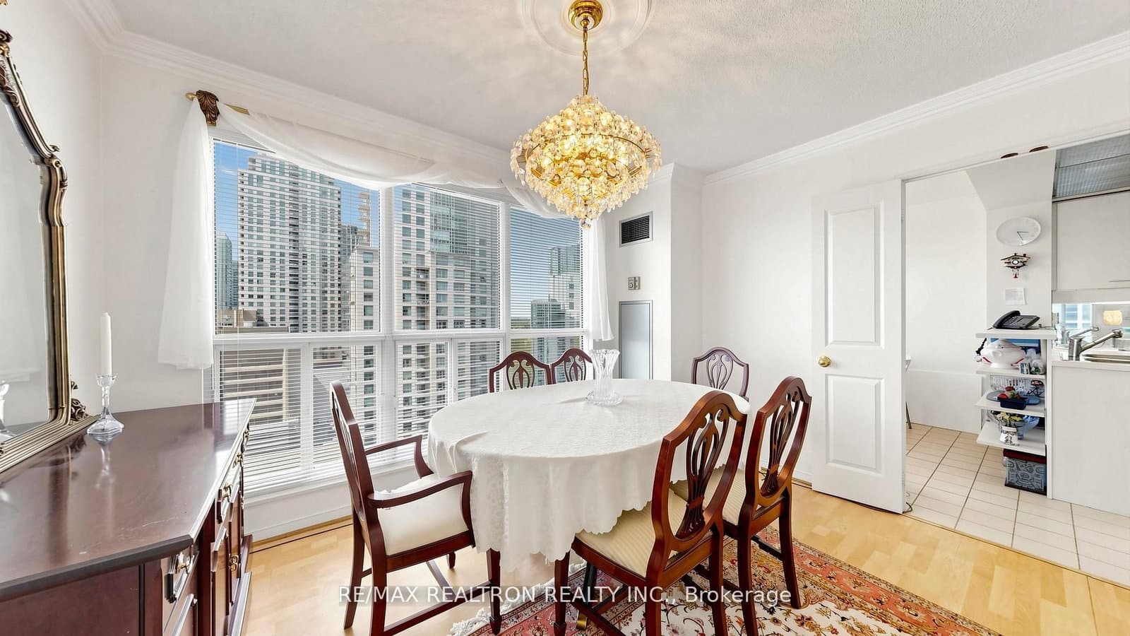 18 Hollywood Avenue, Unit 1707 thumbnail 12