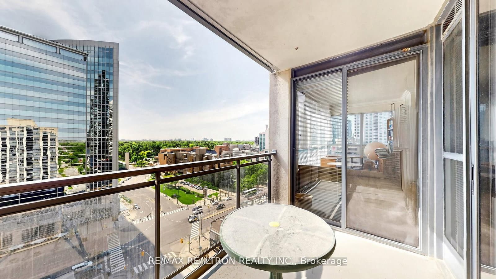 18 Hollywood Avenue, Unit 1707 thumbnail 39