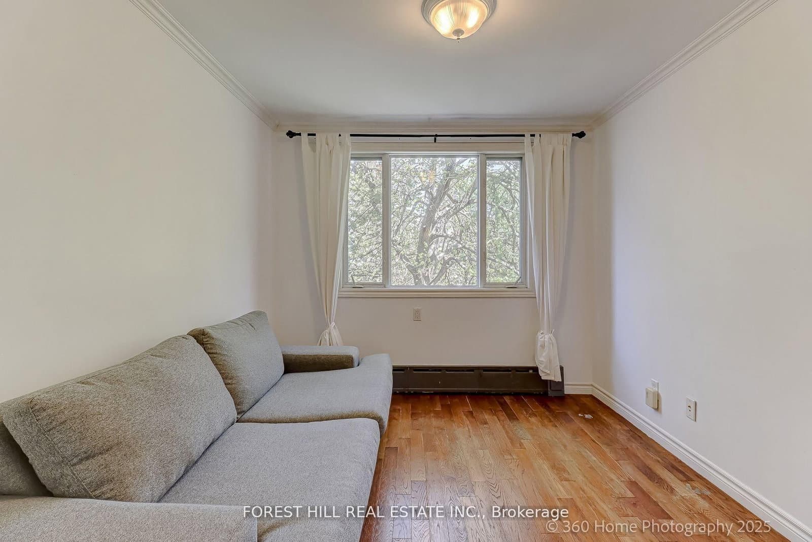379 Huron Street thumbnail 30