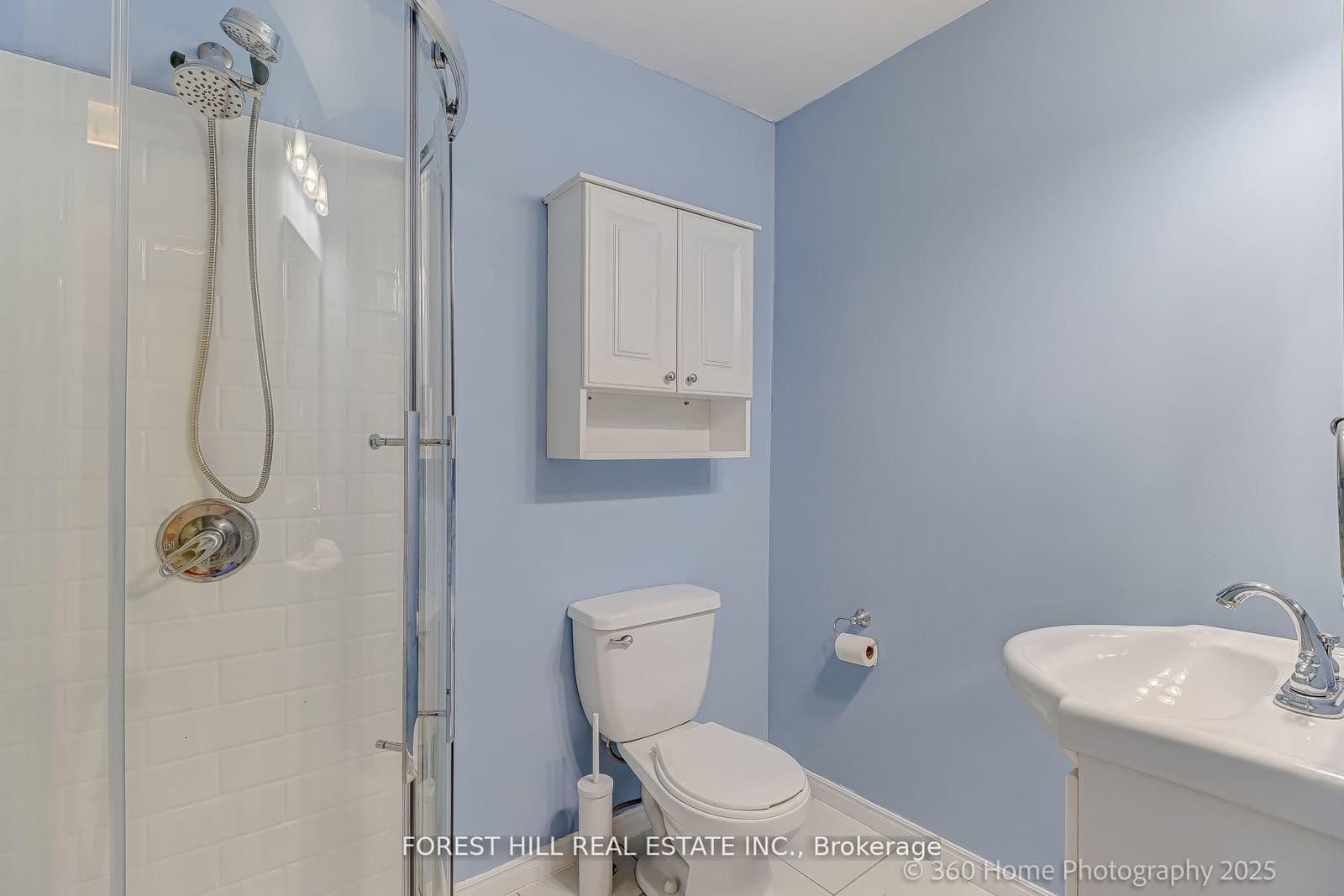 379 Huron Street thumbnail 34