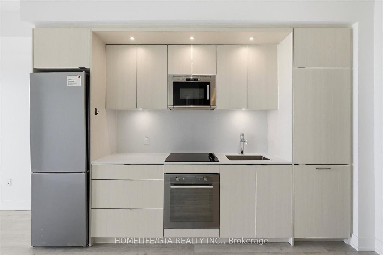 30 Inn On the Park Drive, Unit 3207 thumbnail 13